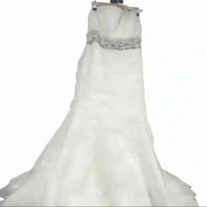 LARICHI COUTURE WOMENS 10 DRESS WEDDING ELEGANT GRACE STRAPLESS GOWN FORMAL